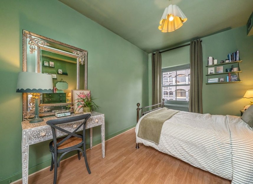 Properties for sale in Calthorpe Street - WC1X 0JS view3