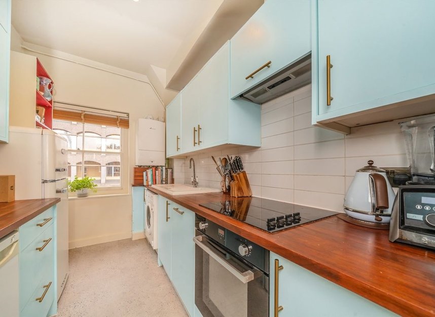 Properties for sale in Calthorpe Street - WC1X 0JS view4