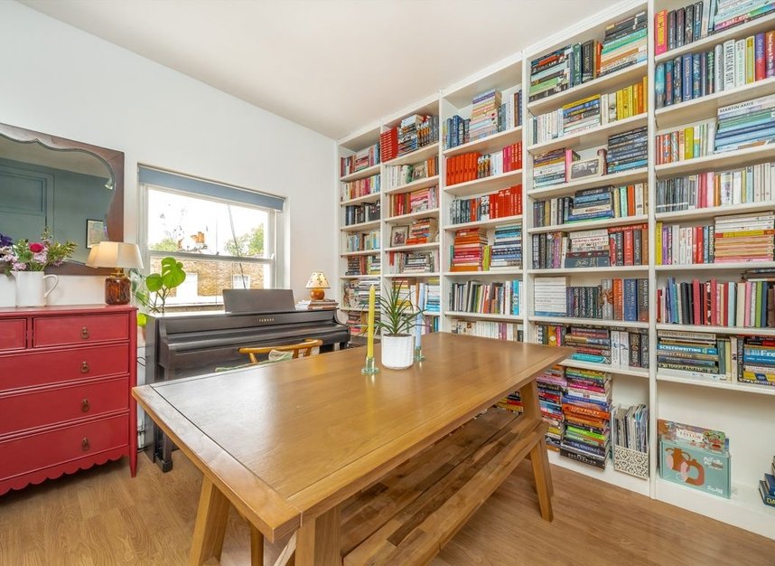 Properties for sale in Calthorpe Street - WC1X 0JS view5
