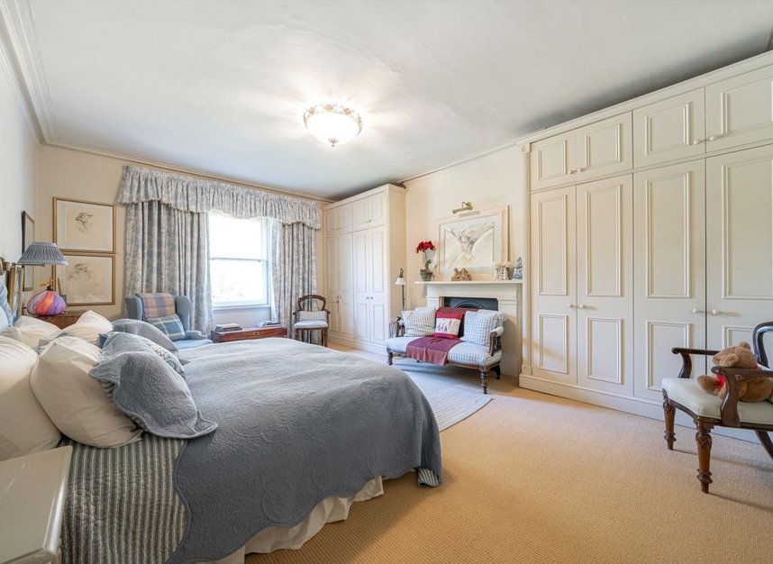 Properties for sale in Cambridge Park - TW1 2PF view9