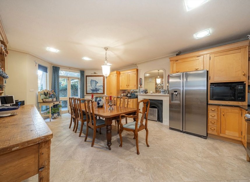 Properties for sale in Cambridge Park - TW1 2PF view4