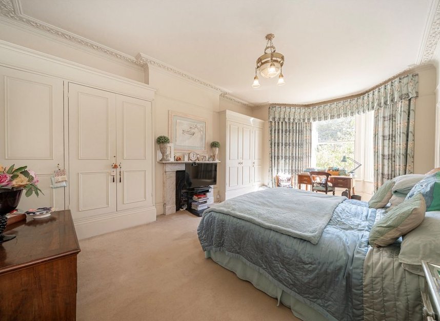 Properties for sale in Cambridge Park - TW1 2PF view6