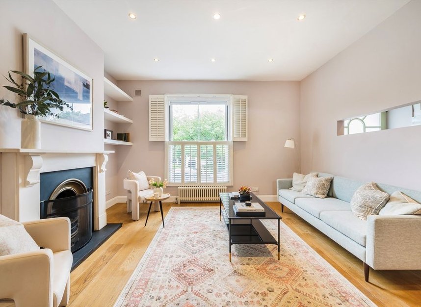 Properties for sale in Cambridge Road North - W4 4AA view2