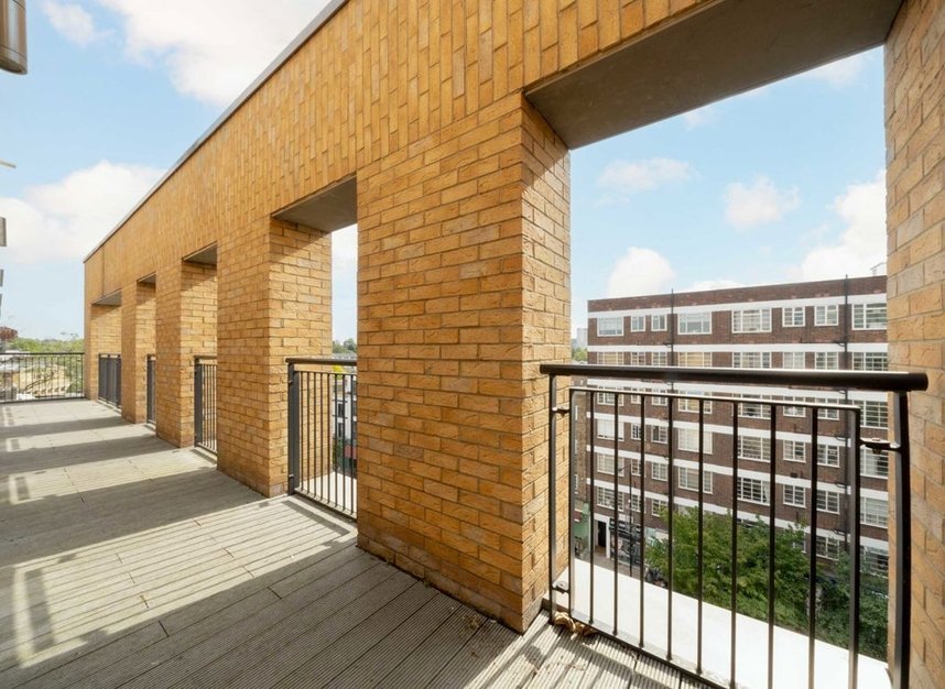 Properties for sale in Camden Road - NW1 9LR view5