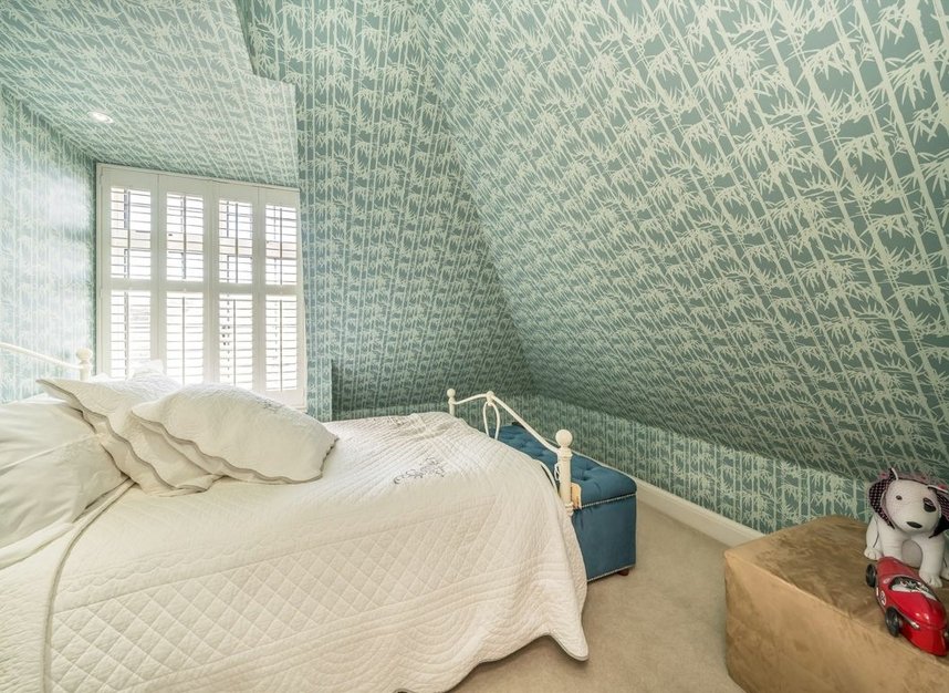 Properties for sale in Campden Hill Square - W8 7JR view8