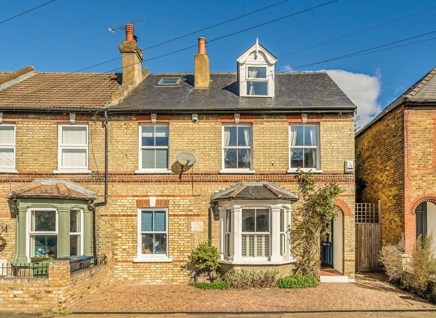 Properties for sale in Canbury Park Road - KT2 6LQ view1