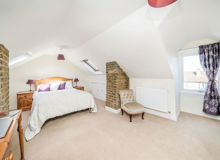 Properties for sale in Canbury Park Road - KT2 6LQ view6