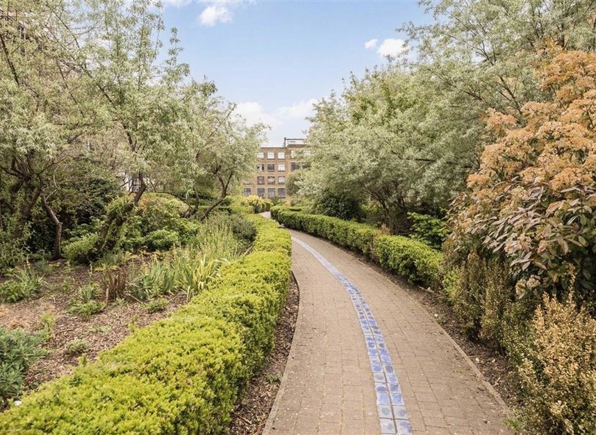 Properties for sale in Candle Street - E1 4SF view7