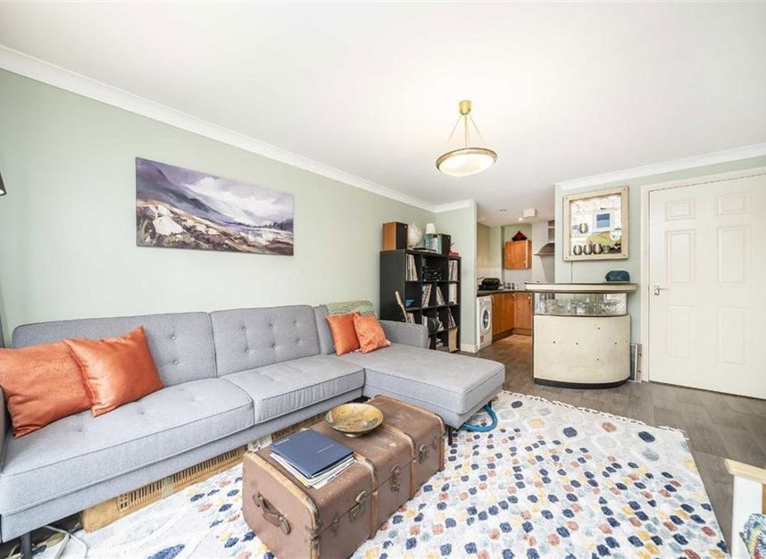 Properties for sale in Candle Street - E1 4RX view2