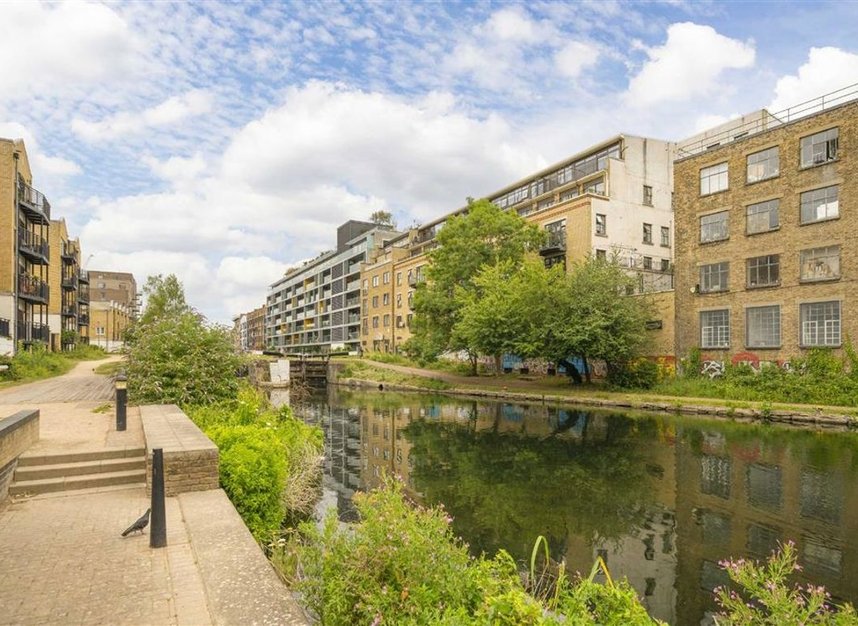Properties for sale in Candle Street - E1 4RX view11