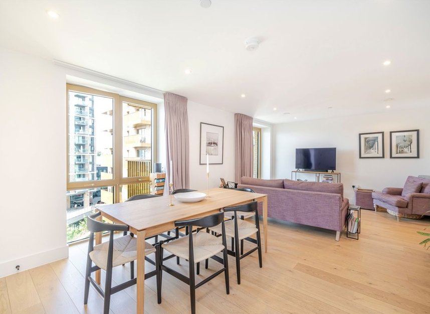 Properties for sale in Capital Interchange Way - TW8 0SN view4