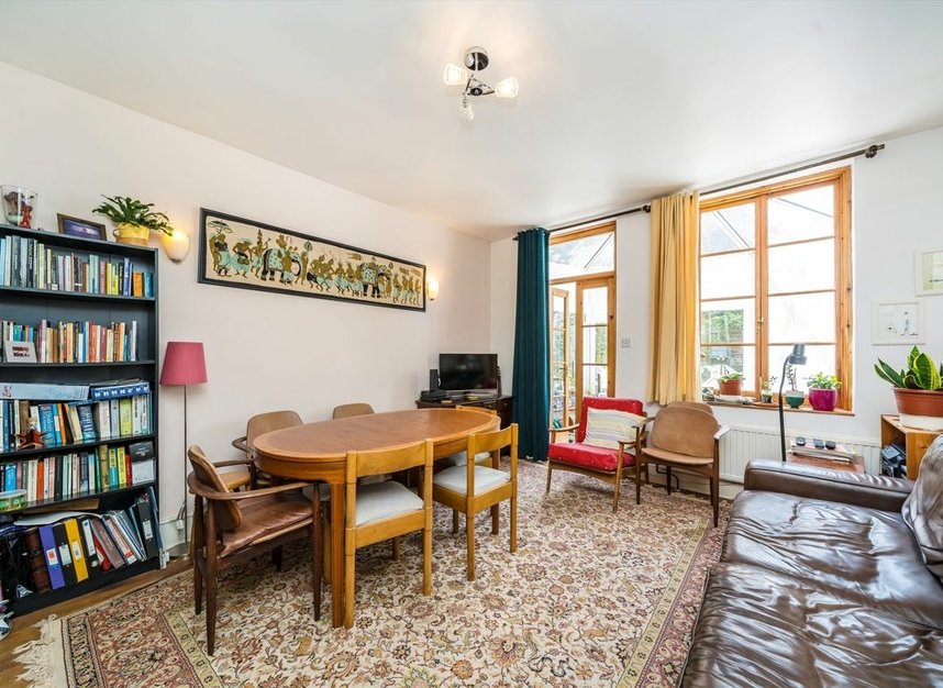 Properties for sale in Carleton Road - N7 0ET view2