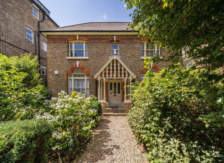 Properties for sale in Carleton Road - N7 0ET view1