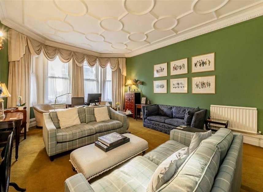 Properties for sale in Carlisle Place - SW1P 1NH view2
