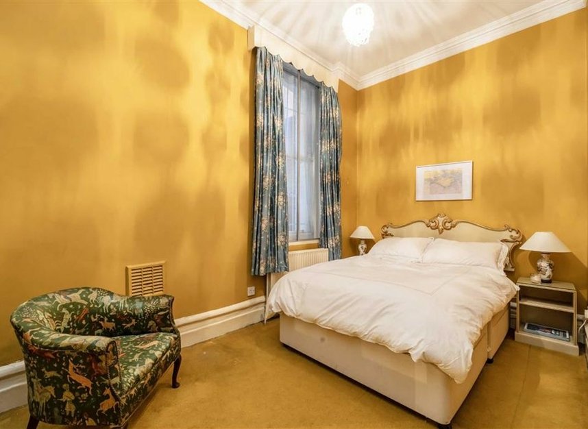 Properties for sale in Carlisle Place - SW1P 1NH view8