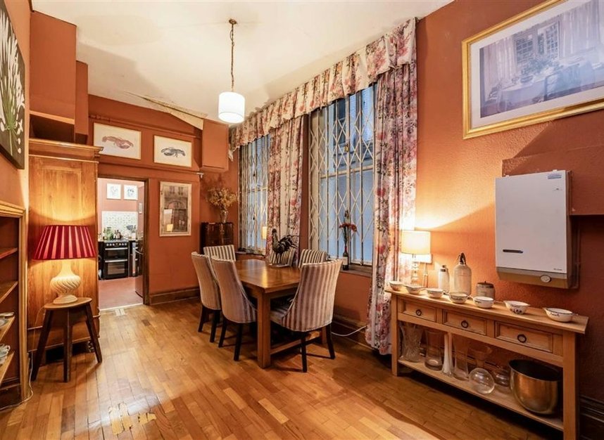 Properties for sale in Carlisle Place - SW1P 1NH view5