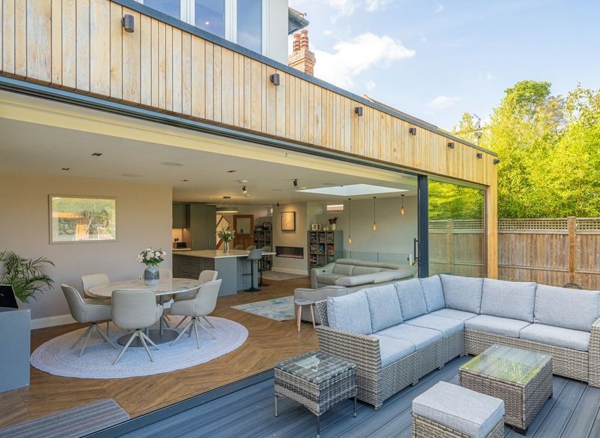 Properties for sale in Carlisle Road - TW12 2UL view11