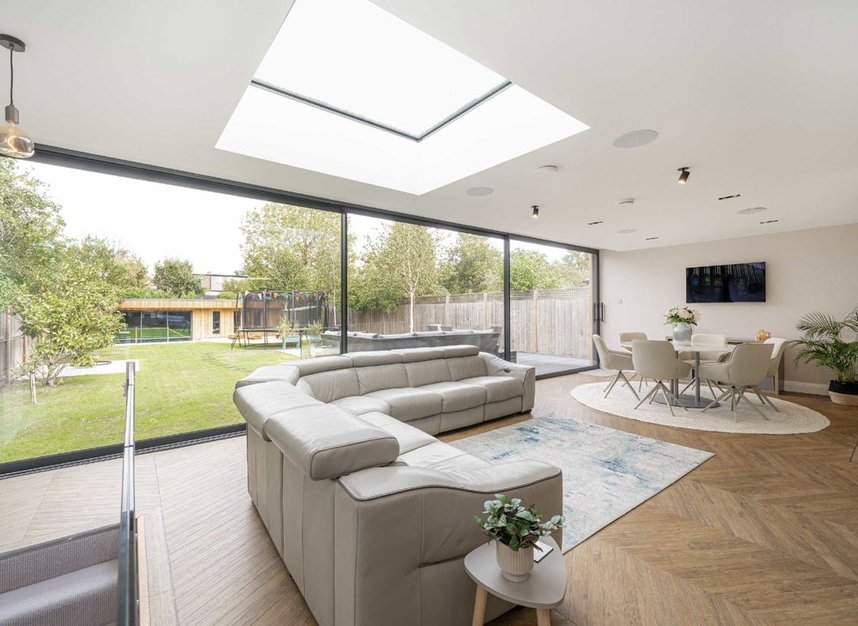 Properties for sale in Carlisle Road - TW12 2UL view4