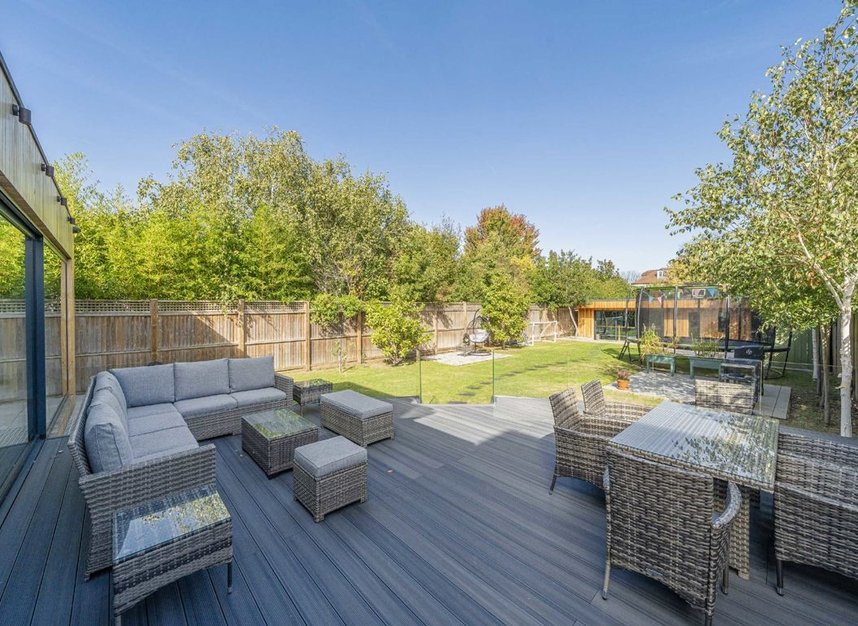 Properties for sale in Carlisle Road - TW12 2UL view12