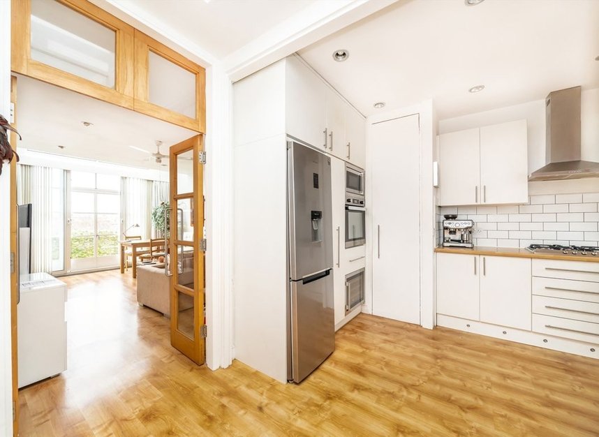 Properties for sale in Carlow Street - NW1 7BS view6