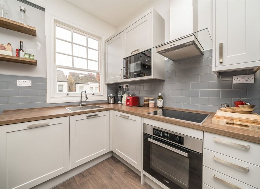 Properties for sale in Carmalt Gardens - SW15 6NE view2