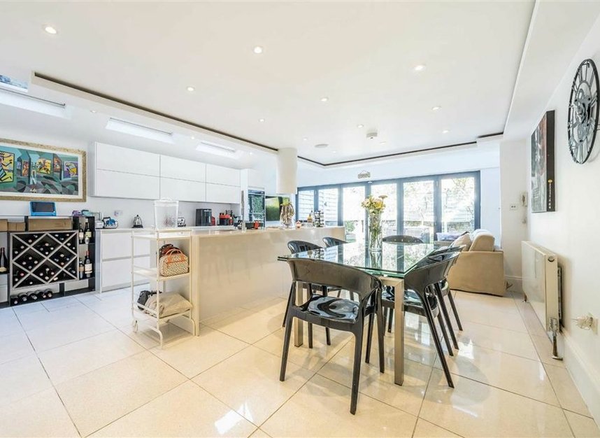 Properties for sale in Cathles Road - SW12 9LE view3