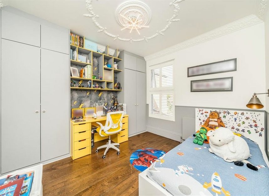 Properties for sale in Cathles Road - SW12 9LE view7