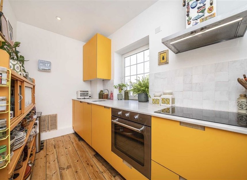 Properties for sale in Cavell Street - E1 2BP view6