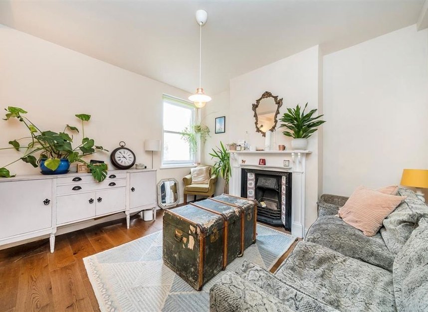 Properties for sale in Cavell Street - E1 2BS view2