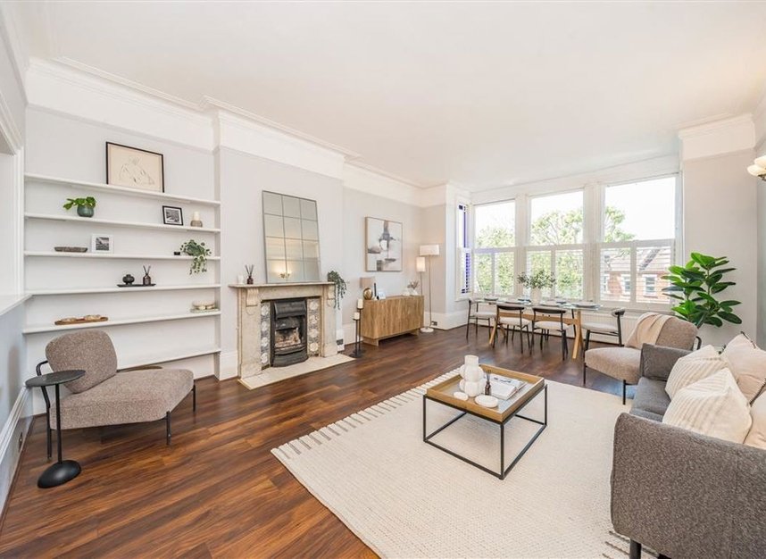 Properties for sale in Cavendish Road - SW12 0BL view2