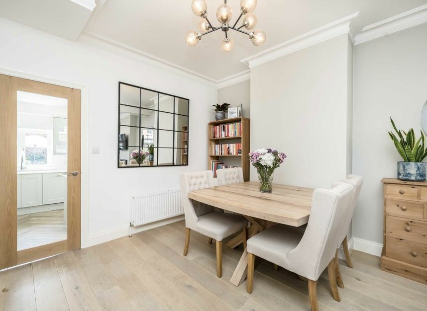 Properties sold in Caxton Road - SW19 8SJ view4