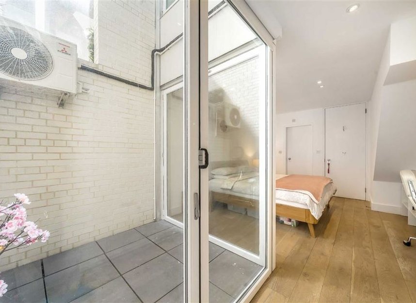 Properties for sale in Chance Street - E2 7JB view8