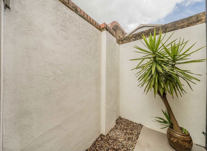Properties for sale in Chancellors Road - W6 9RS view6