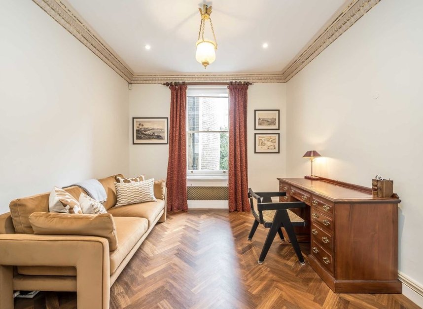 Properties for sale in Chapel Street - SW1X 7BY view5