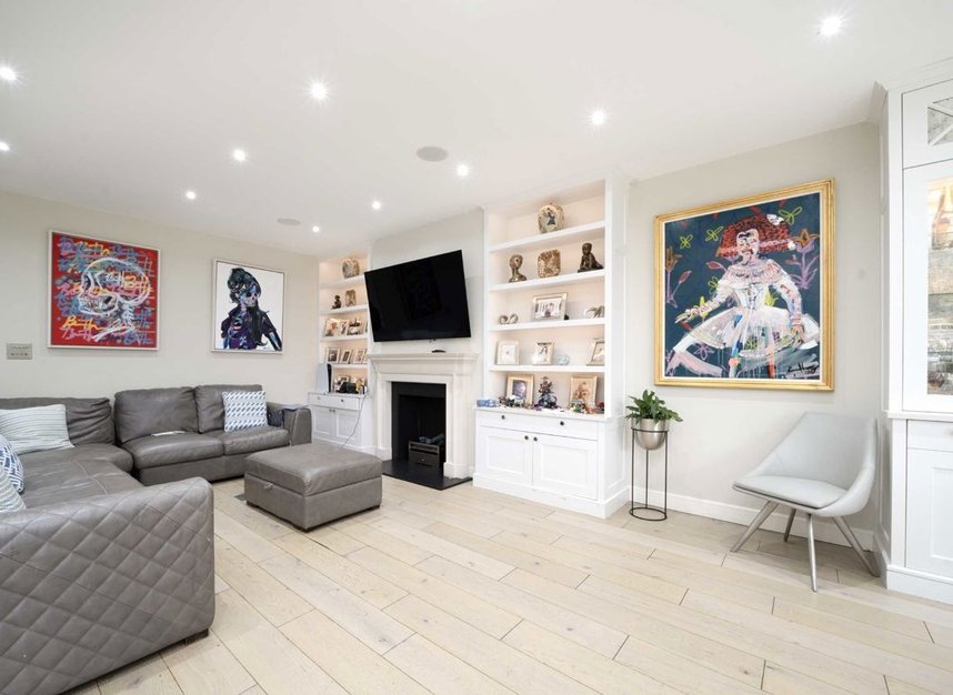 Properties for sale in Chara Place - W4 3DN view2