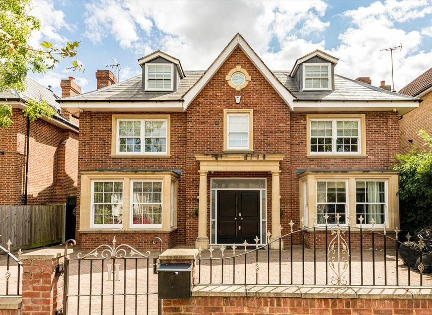 Chartfield Avenue, London, SW15