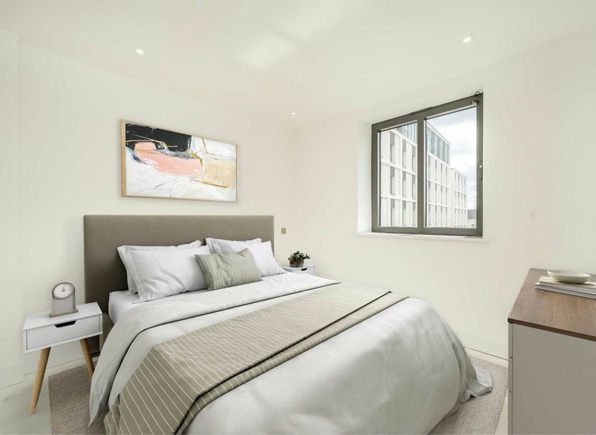 Properties for sale in Chatfield Road - SW11 3UL view4
