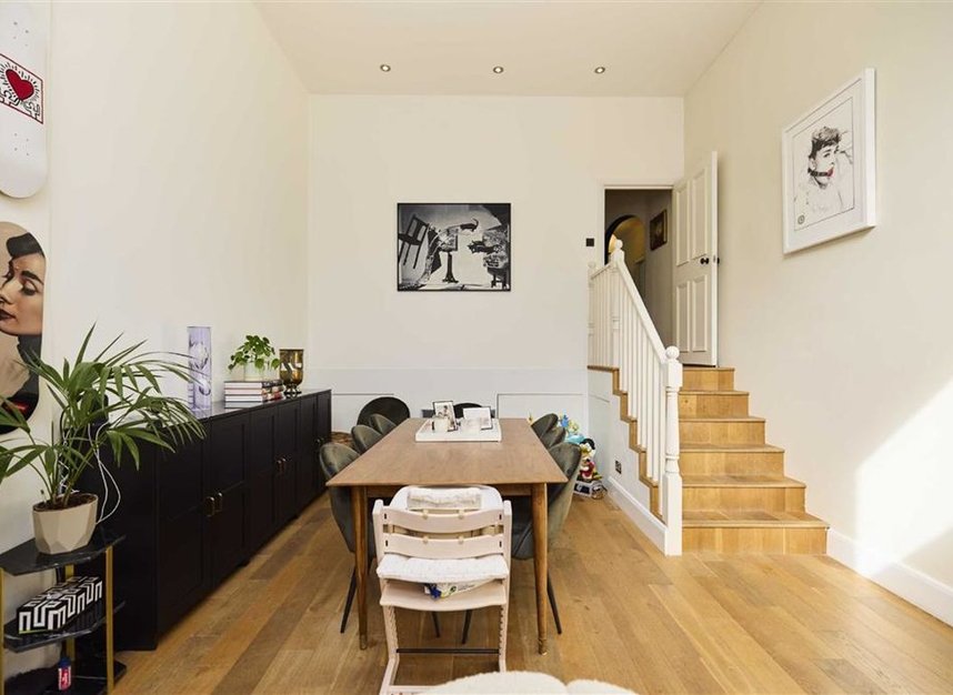 Flat for sale in Chatsworth Road, London, NW2 (Ref 225886) Dexters