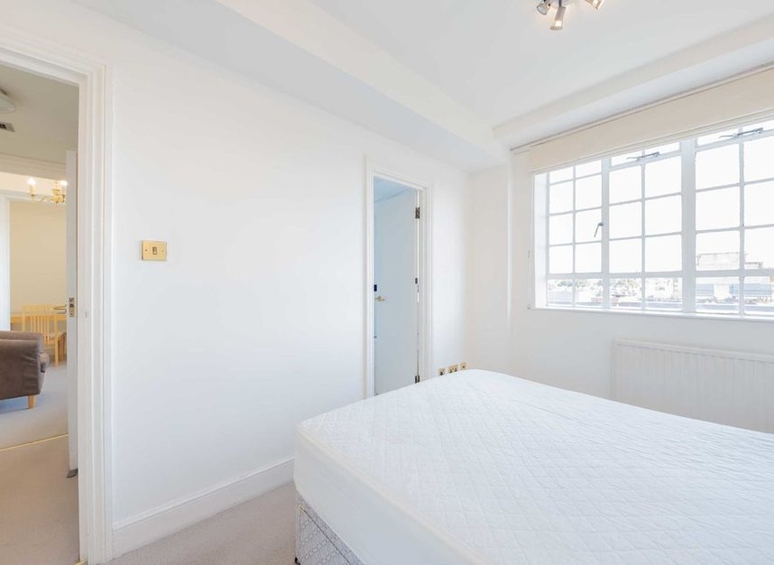 Flat for sale in Chelsea Cloisters, London, SW3 (Ref 225507) Dexters