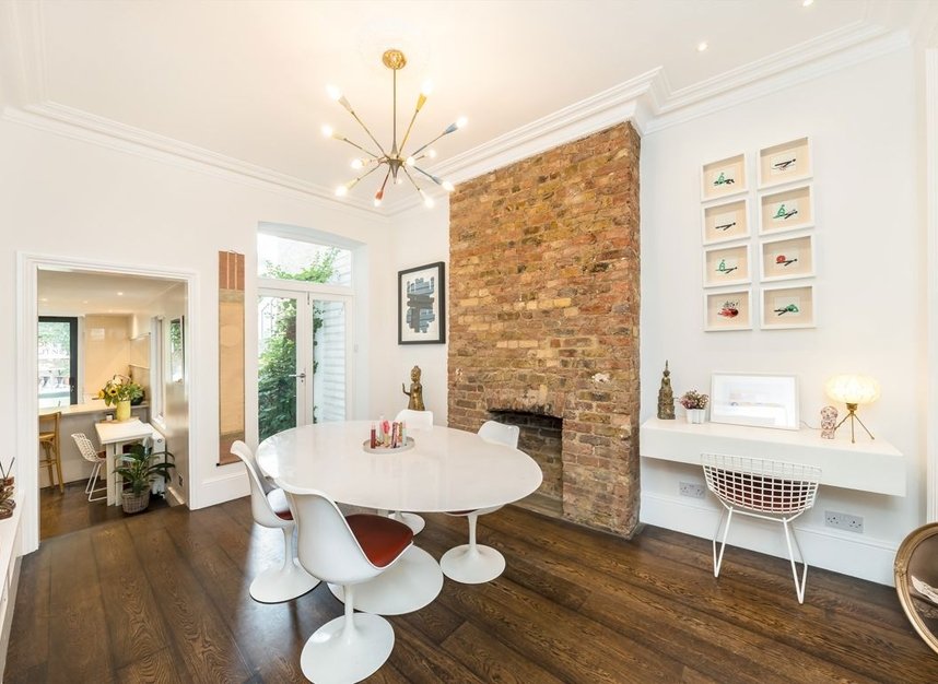Properties for sale in Chelverton Road - SW15 1RH view3