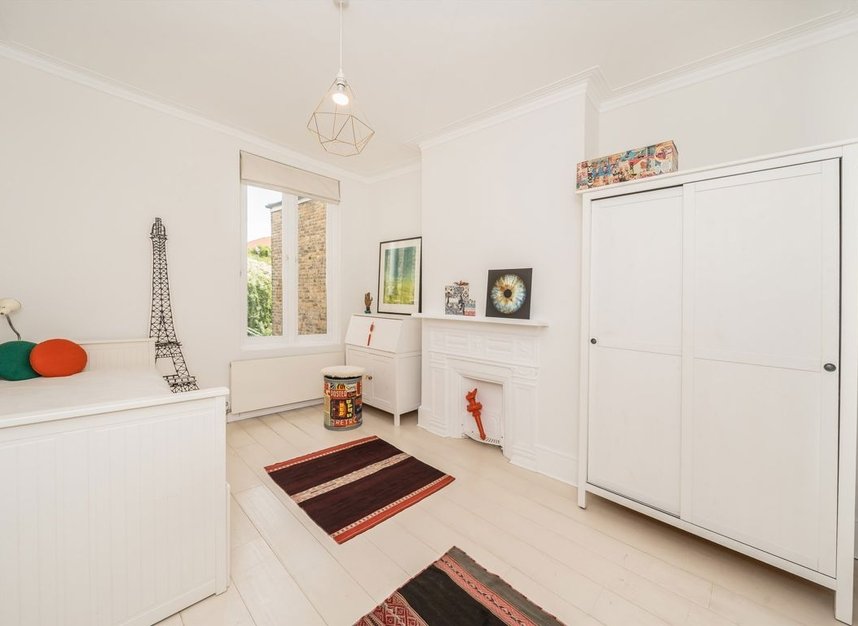 Properties for sale in Chelverton Road - SW15 1RH view6