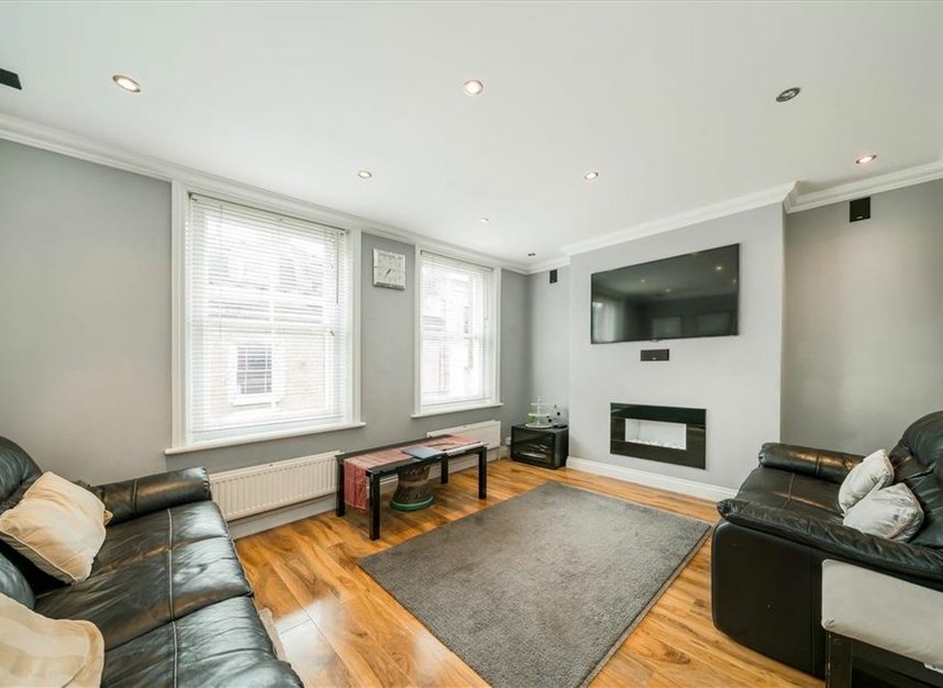 Properties for sale in Cheshire Street - E2 6ED view2