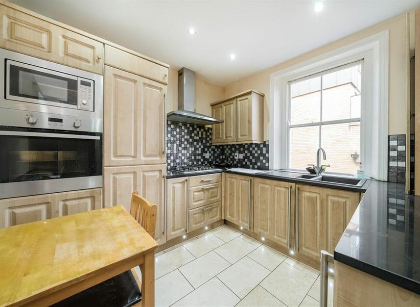 Properties for sale in Cheshire Street - E2 6ED view5