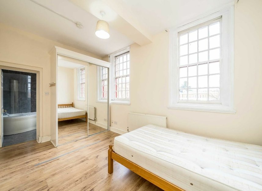 Properties for sale in Chevy Road - UB2 4UW view4