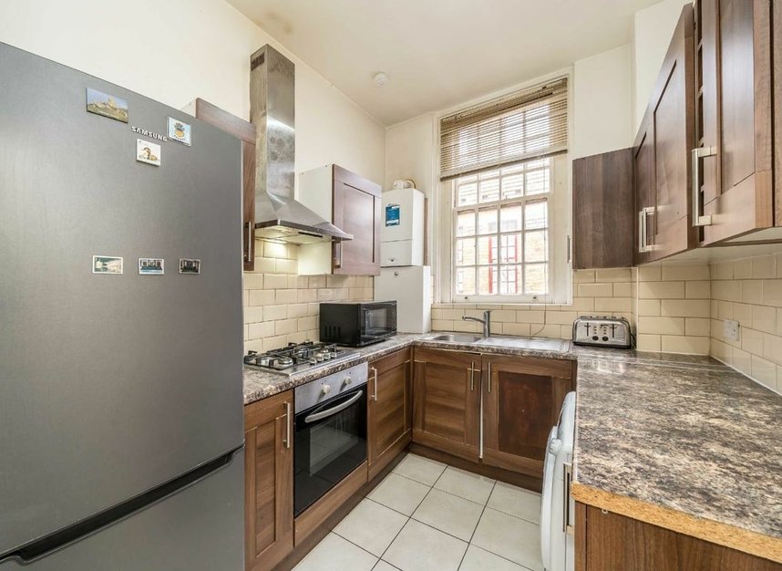 Properties for sale in Chevy Road - UB2 4UW view3