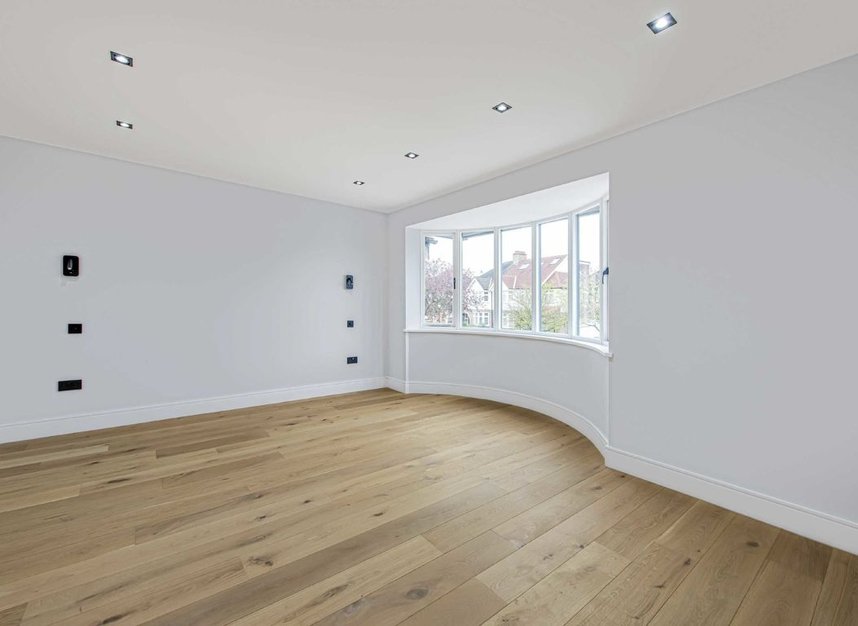 House semidetached for sale in Chiltern Drive, Surbiton, KT5 (Ref