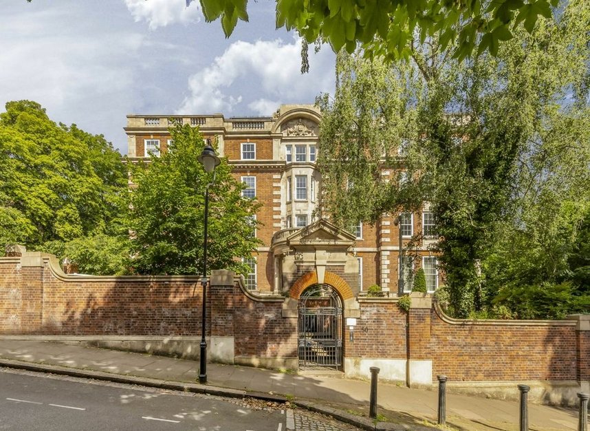 Properties sold in Cholmeley Park - N6 5AD view10