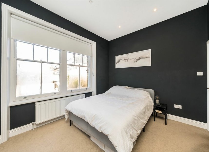Properties sold in Church Crescent - N10 3NA view5