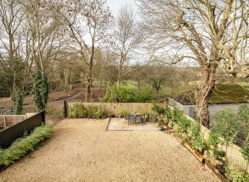 Properties sold in Church Path - N12 8RH view10