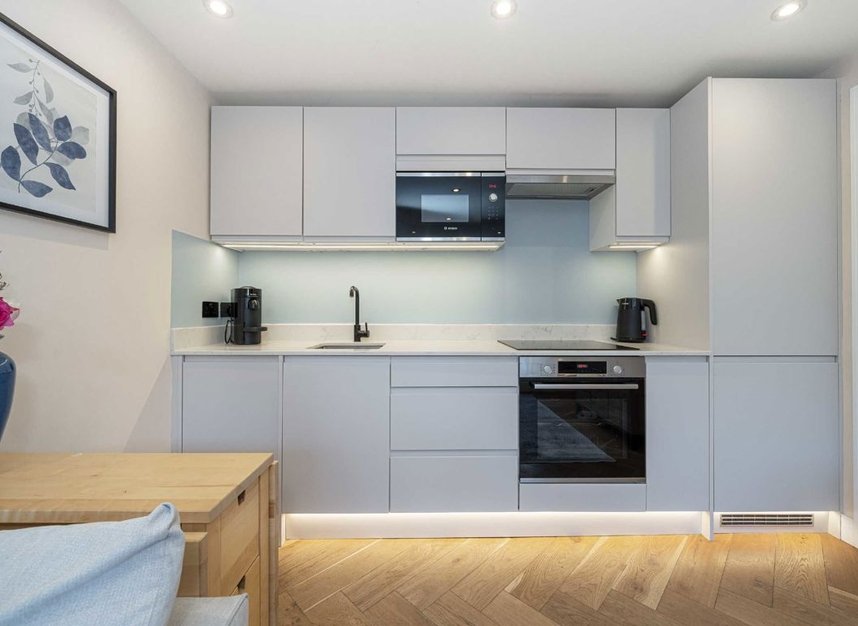 Properties for sale in Church Street - TW12 2GA view3